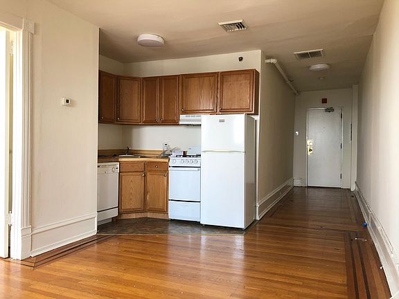 5th image of 1530 Spruce St #925A