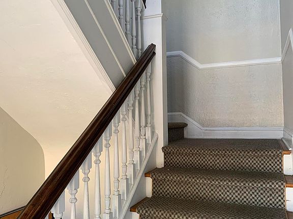 3rd image of 2504 Park St APT 5