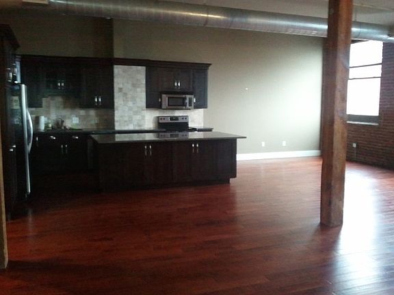 2nd image of 200 Main St Unit 613&614