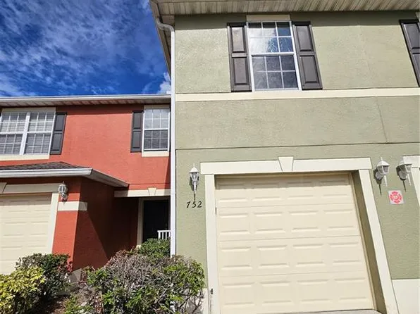 752 Cresting Oak Cir #64, Orlando, FL 32824