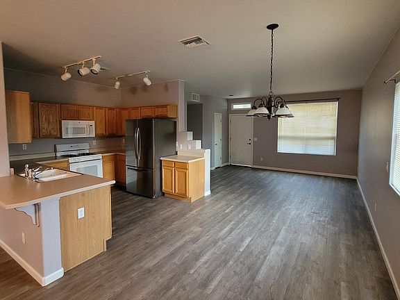 3rd image of 12181 N Brightridge Dr