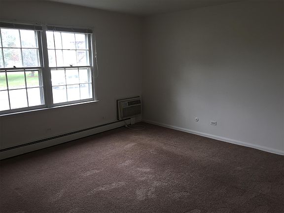 3rd image of 47 N Jane Dr APT 2B