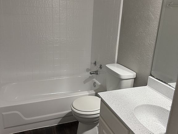 5th image of 5976 Westcreek Ct N