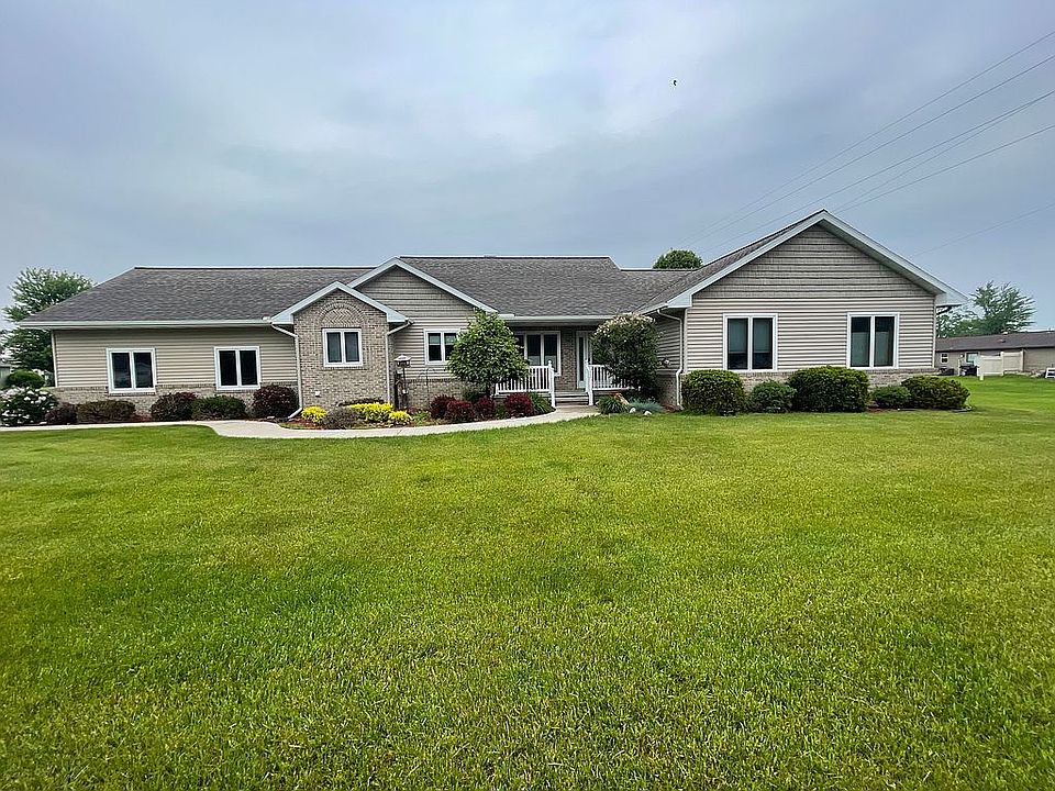 1st image of 102 Lovett Ln