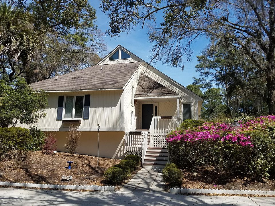 1st image of 2762 Old Oak Walk
