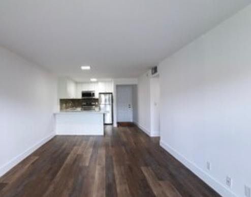 3rd image of 8005 Lake Dr APT 205