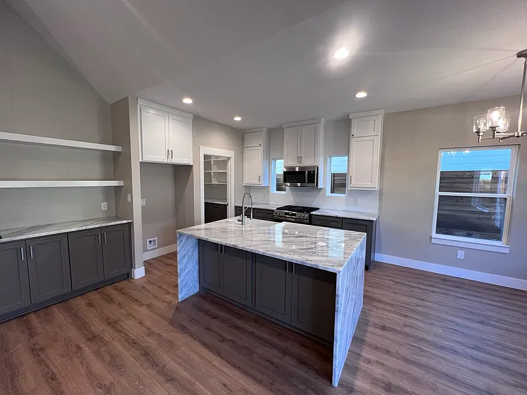 505 Southern Dr — Photo 29