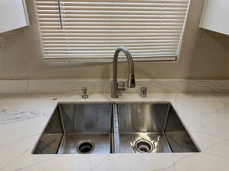 New Kitchen sink and faucet