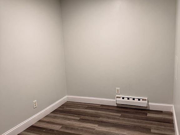 5th image of 14 Thompson Dr APT 12