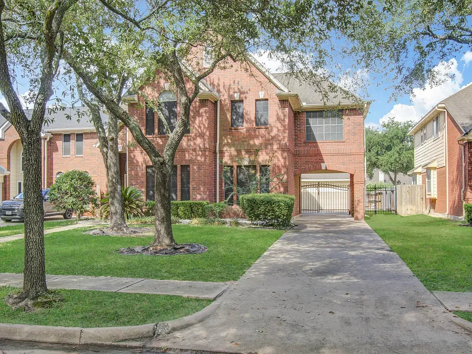6207 Dove Prairie Ct