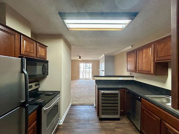 5th image of 103 Westover Ave APT 102