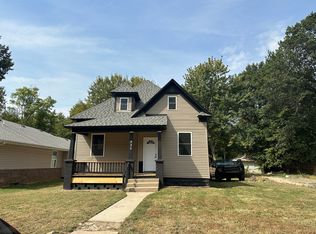 925 N Douglas Ave, Springfield, MO 65802