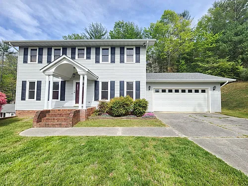 590 Deep Woods Dr Photo 1