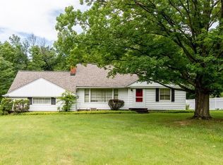 29099 Edgedale Rd, Pepper Pike, OH 44124