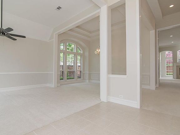 5th image of 10424 Enchanted Meadow Dr