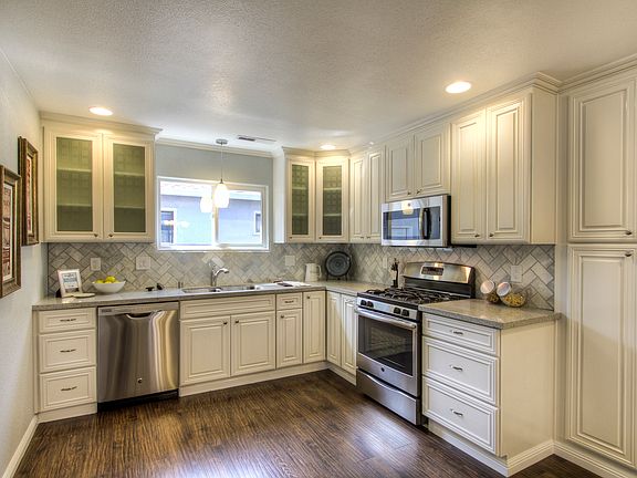 5th image of 1377 San Juan Ave
