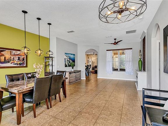 5th image of 571 Michigan Estates Cir