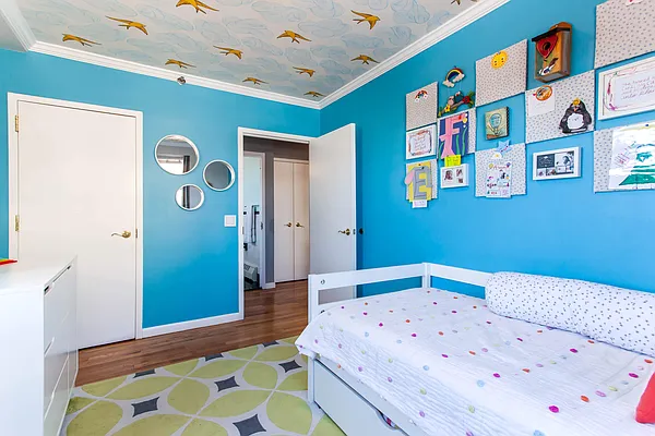 Sold by HomeDax Real Estate | media 10