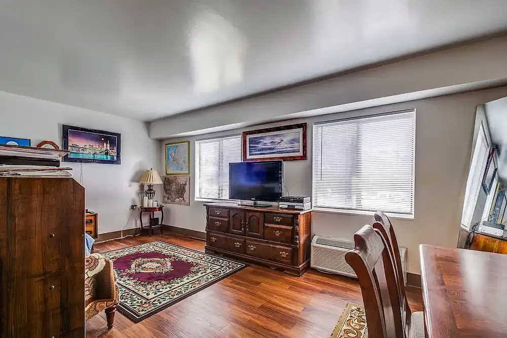 Sullivan Terrace Apartments — Photo 4