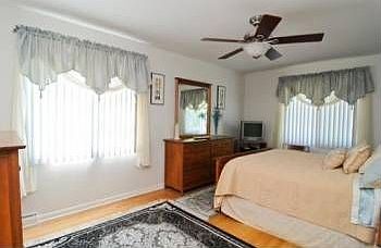 5th image of 1874 Stockton Dr