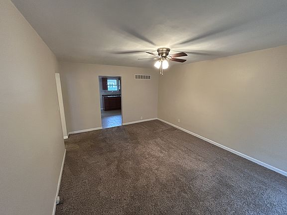 4th image of 2541 Angela Dr