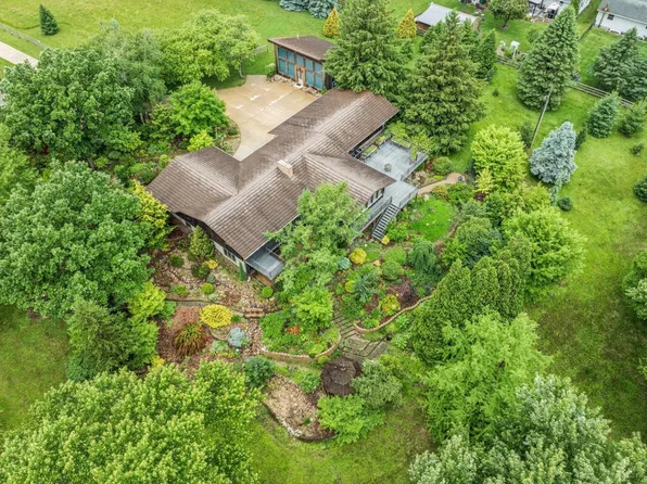 1020 6th Ave SW, Independence, IA 50644