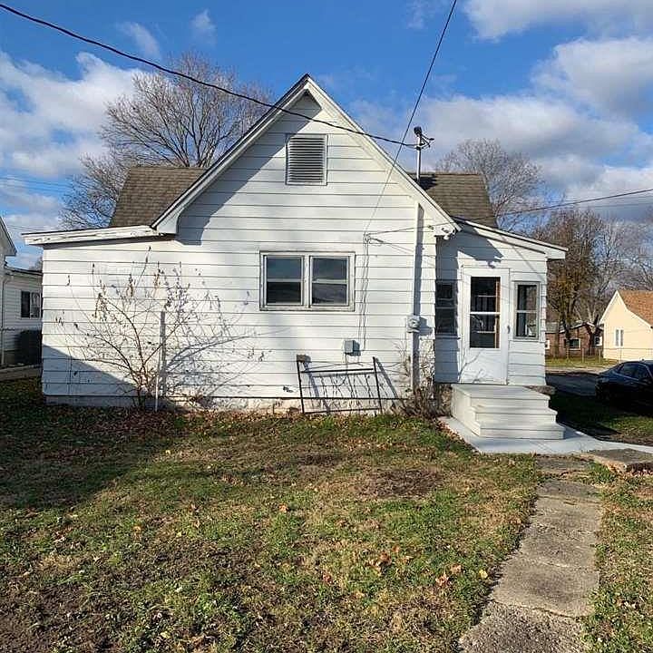 1st image of 400 S 5th St W