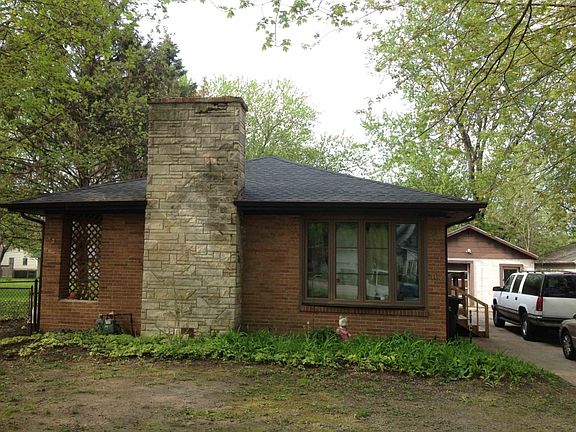 2nd image of 462 Paw Paw Ave