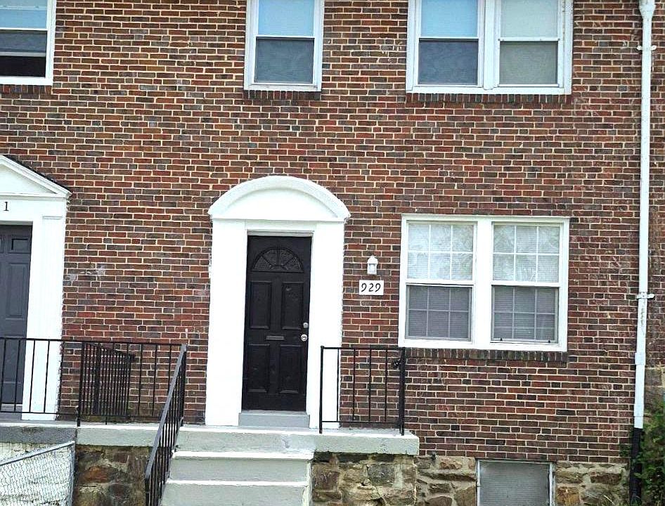 1st image of 929 E 41st St