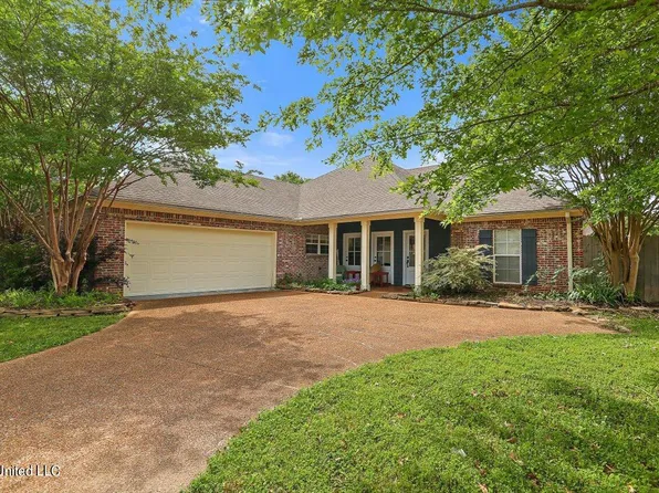 103 Lynwood Ct, Canton, MS 39046