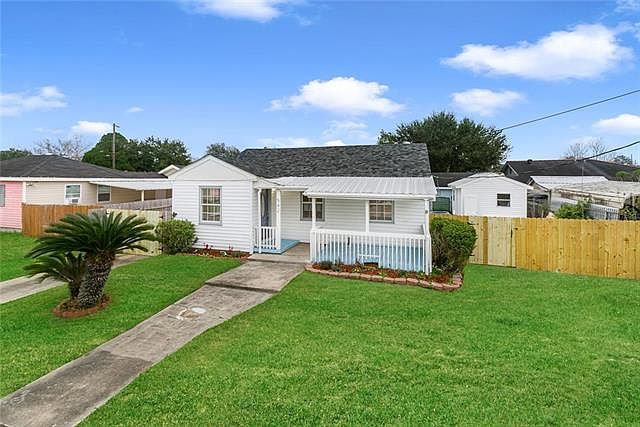 1st image of 542 Huntlee Dr