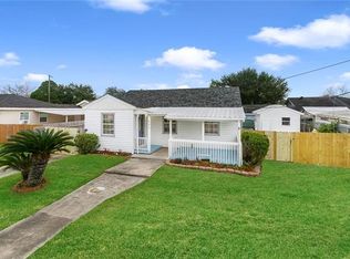542 Huntlee Dr, New Orleans, LA 70131
