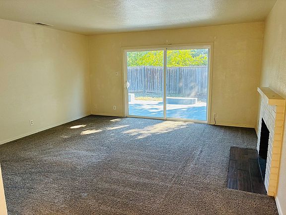 4th image of 625 Arthur Dr