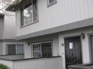 200 Ridgetop Dr APT 30, Redding, CA 96003