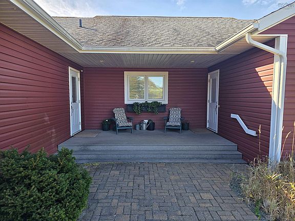3rd image of 11 Wharf Rd
