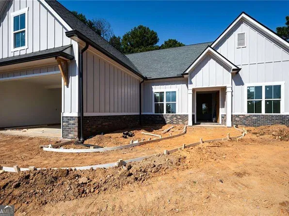 133 Oakhurst Ter NE, Calhoun, GA 30701
