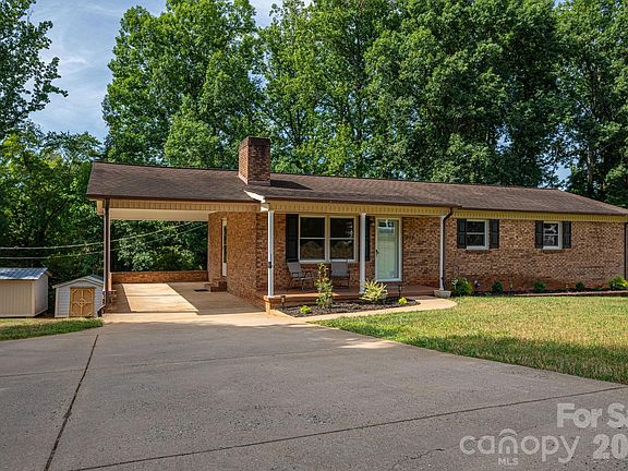5th image of 896 Cedarline Dr