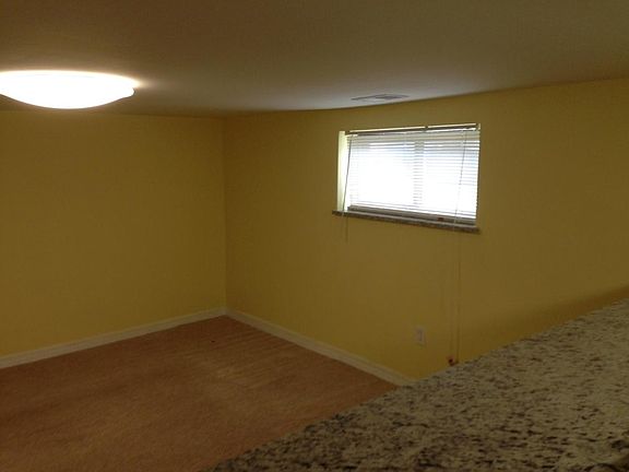 5th image of 2654 W Thorndale Ave