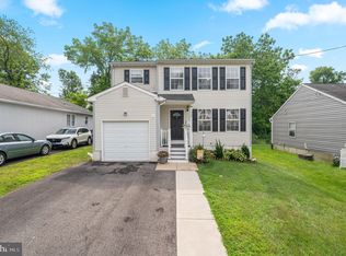 1639 Washington Ave, Willow Grove, PA 19090