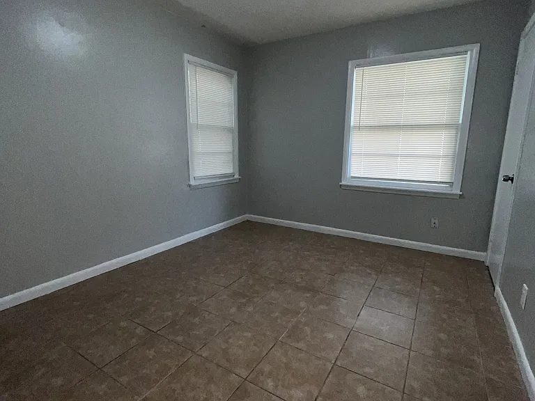 710 Patton Dr — Photo 7