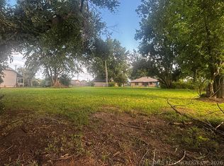 1320 E 12th St, Okmulgee, OK 74447