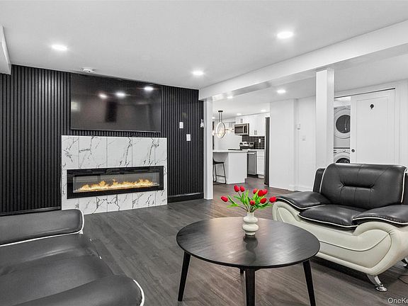 2nd image of 301 Merrick Avenue