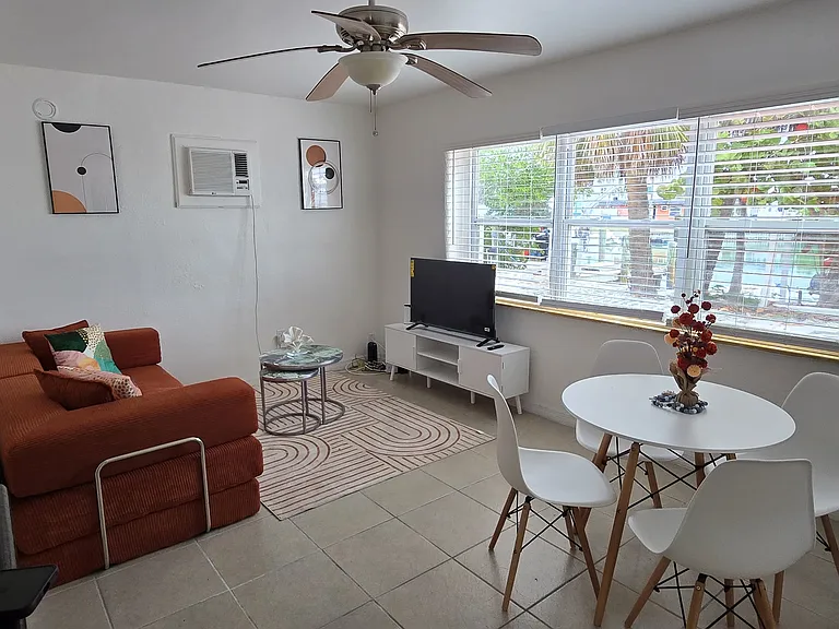 13733 Gulf Blvd #5 — Photo 7
