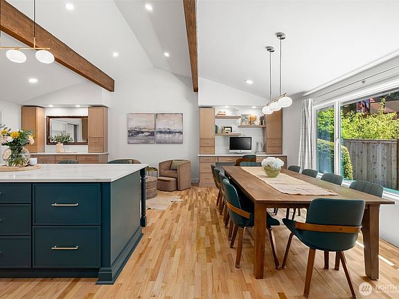 3rd image of 7559 Dowerdell Lane W