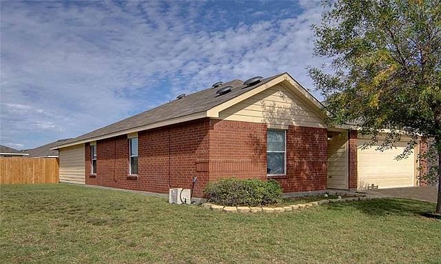 1st image of 5528 Creek Hill Ln