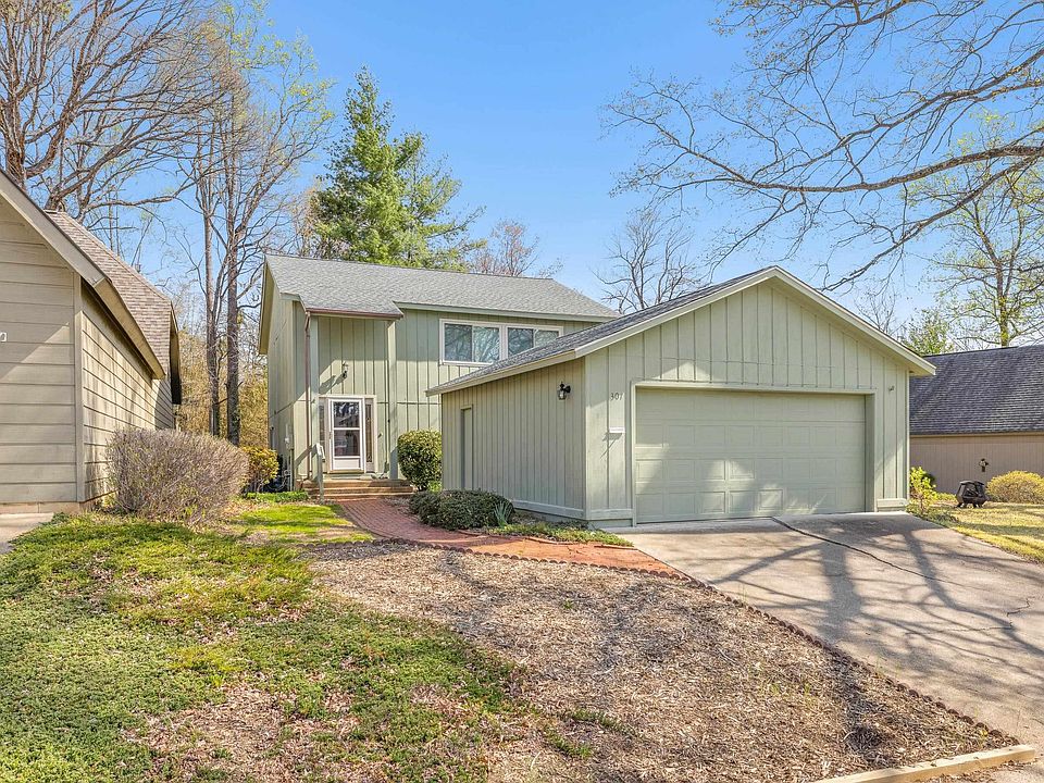 1st image of 307 Lake Forest Ln