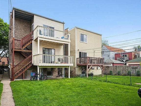 4th image of 2319 W School St #1