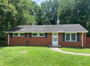 3011 Dellwood Dr, Greensboro, NC 27408