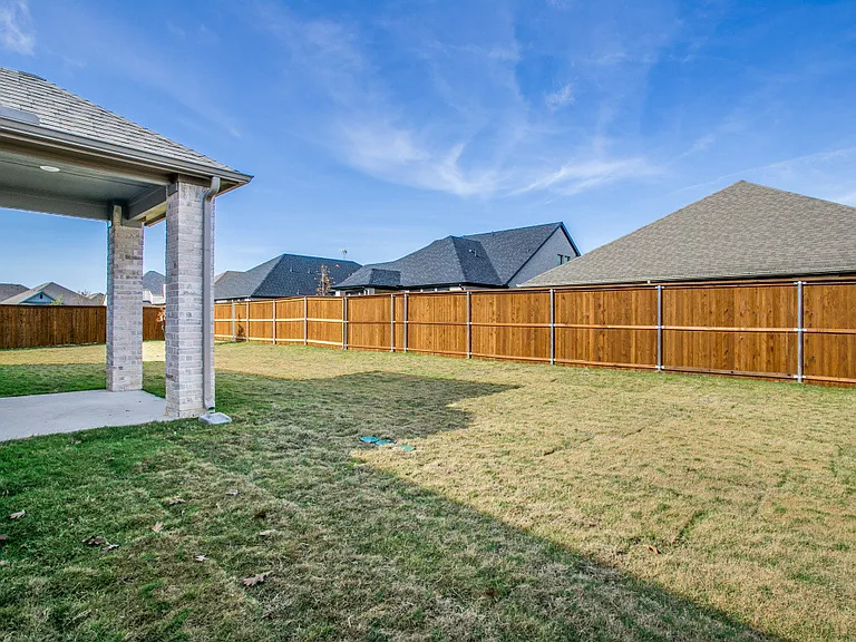 313 Ember Cir — Photo 24