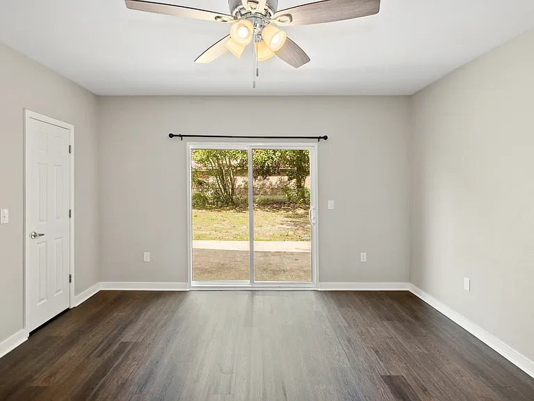 200 Spencer Dr — Photo 19